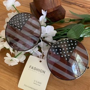 Round American Flag Brown Rimmed Sunglasses